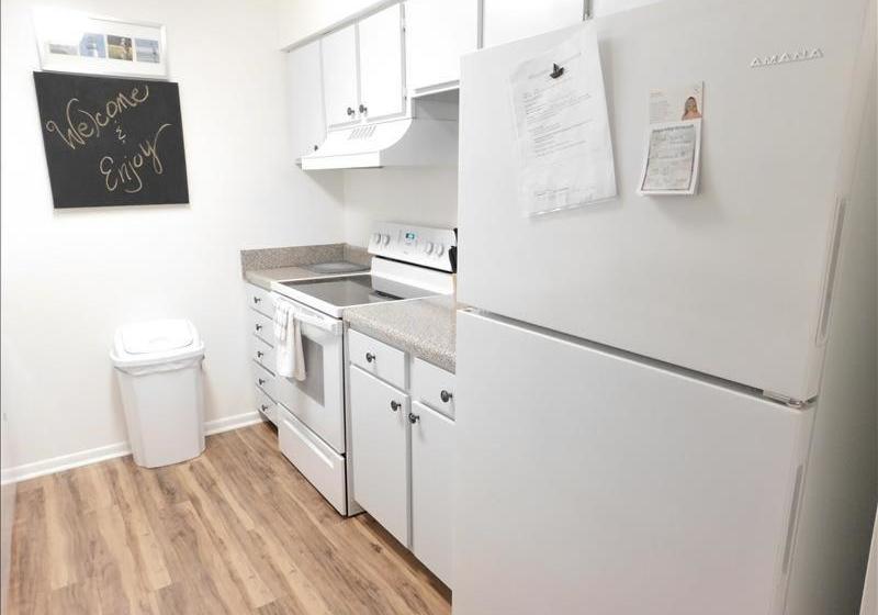 Ocean Walk By Hodnett Cooper