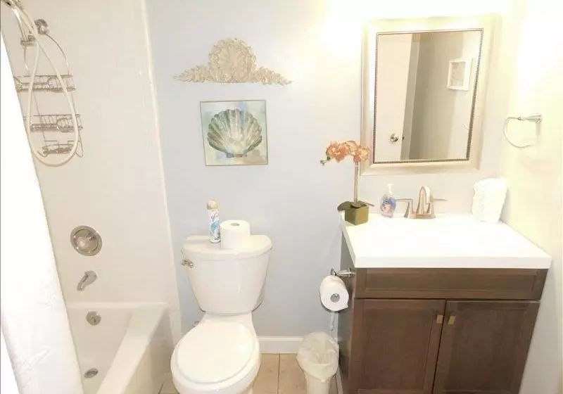 Ocean Walk By Hodnett Cooper