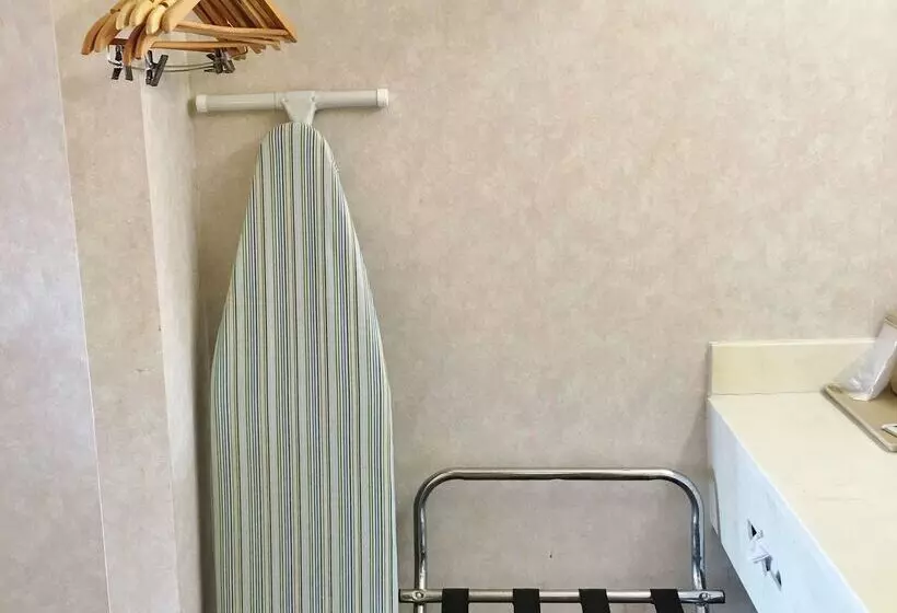 Отель America S Best Value Inn Clarksdale