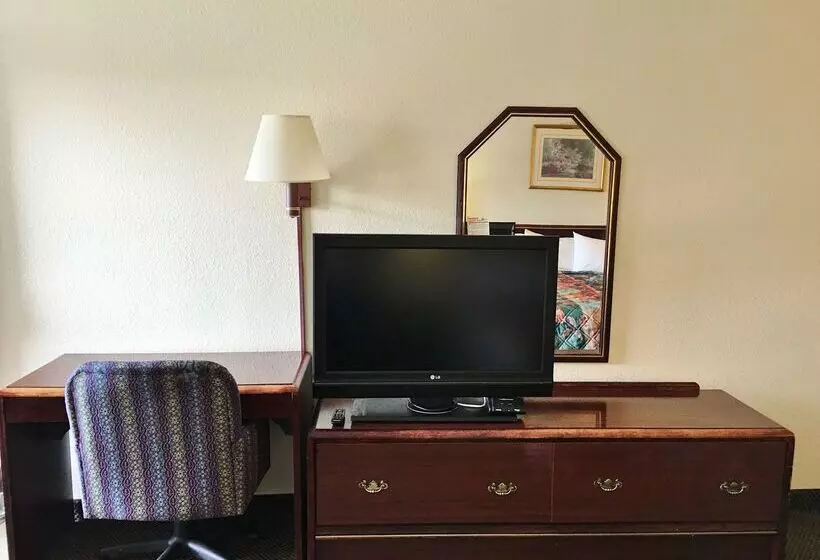 Отель America S Best Value Inn Clarksdale