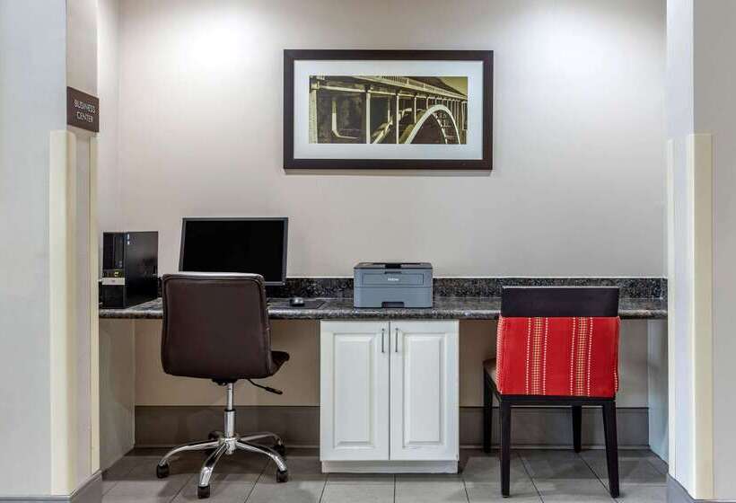 Otel Comfort Inn & Suites High Point  Archdale