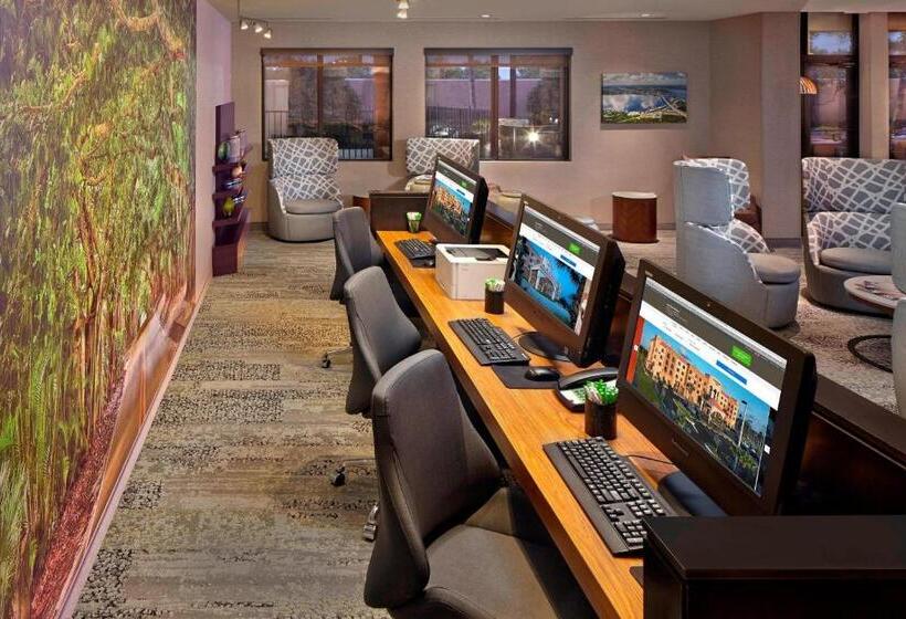 ホテル Courtyard By Marriott Stuart