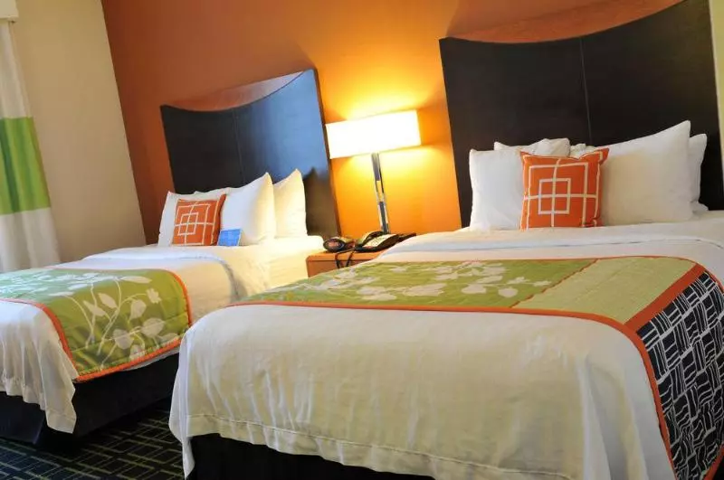 호텔 Fairfield Inn & Suites Fresno Clovis