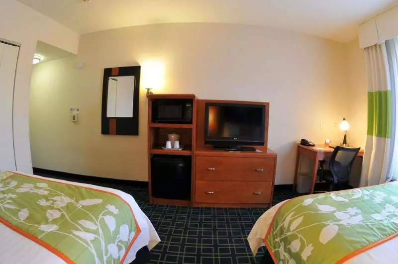 호텔 Fairfield Inn & Suites Fresno Clovis