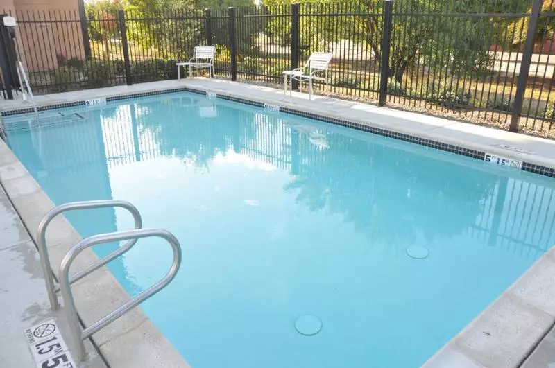 호텔 Fairfield Inn & Suites Fresno Clovis