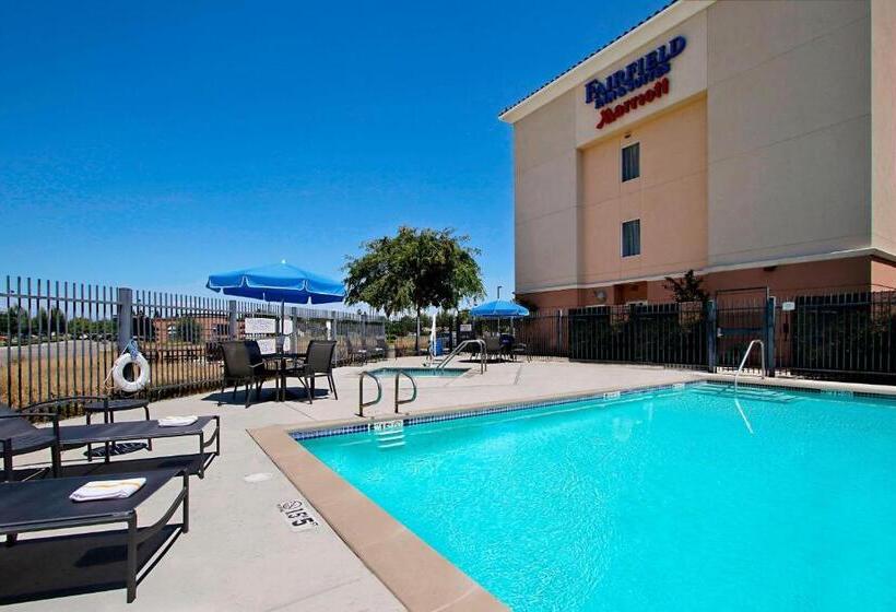 فندق Fairfield Inn & Suites Fresno Clovis