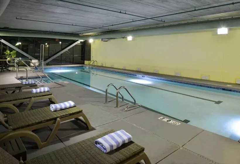 Grand Eastonian Hotel & Suites Easton