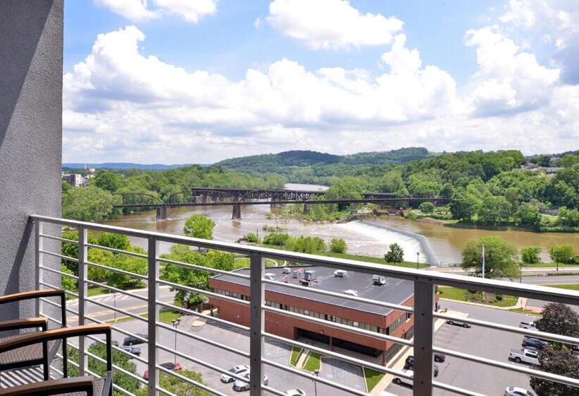 Grand Eastonian Hotel & Suites Easton