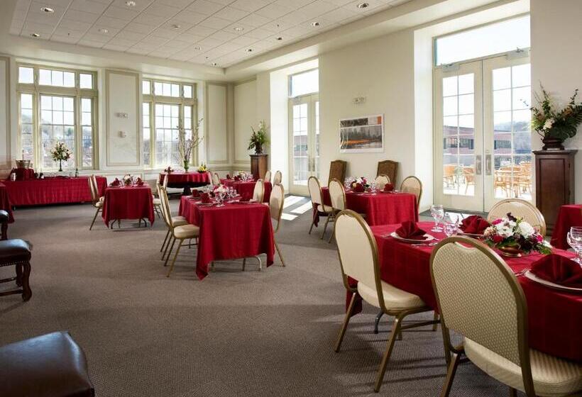 Grand Eastonian Hotel & Suites Easton