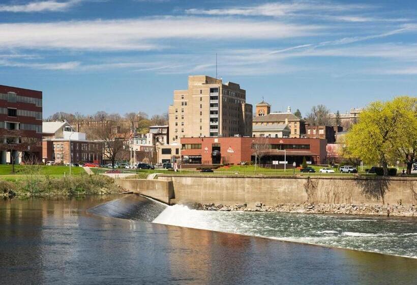 Grand Eastonian Hotel & Suites Easton