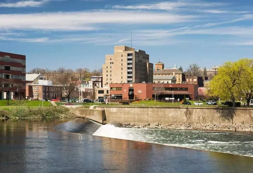 Grand Eastonian Hotel & Suites Easton