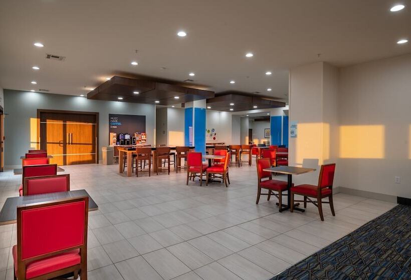 فندق Holiday Inn Express & Suites N Waco Area   West, An Ihg