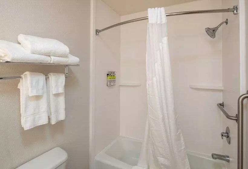 호텔 Holiday Inn Express & Suites N Waco Area   West, An Ihg