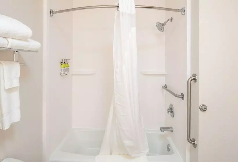 호텔 Holiday Inn Express & Suites N Waco Area   West, An Ihg