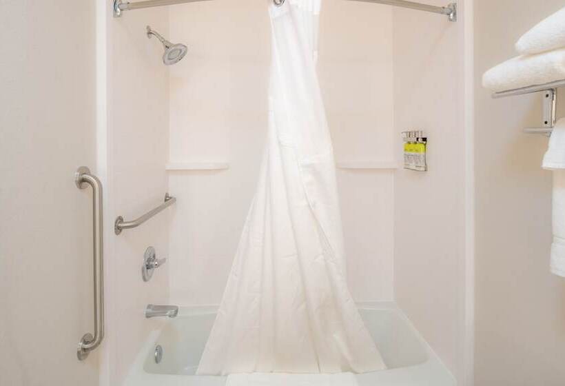 فندق Holiday Inn Express & Suites N Waco Area   West, An Ihg