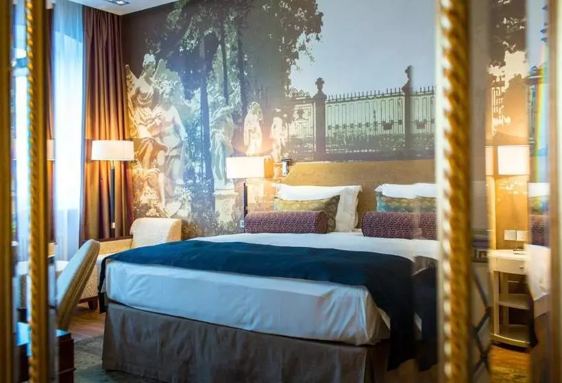 هتل Indigo St. Petersburg Tchaikovskogo