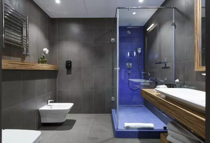 هتل Indigo St. Petersburg Tchaikovskogo