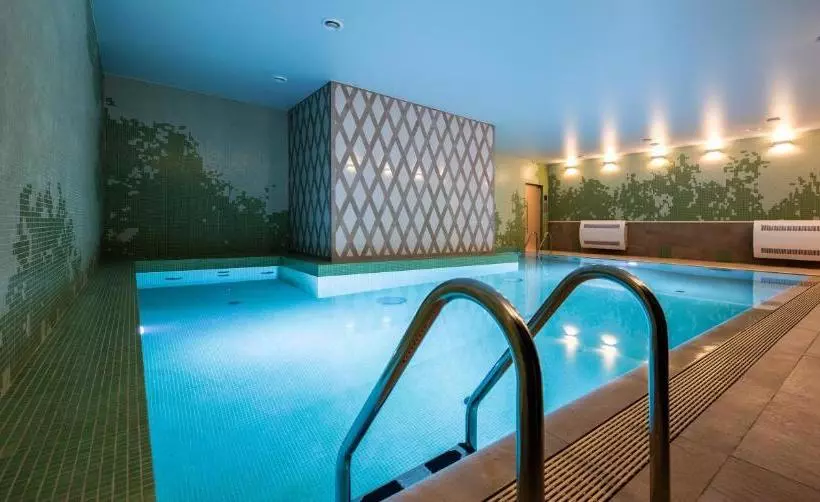 هتل Indigo St. Petersburg Tchaikovskogo