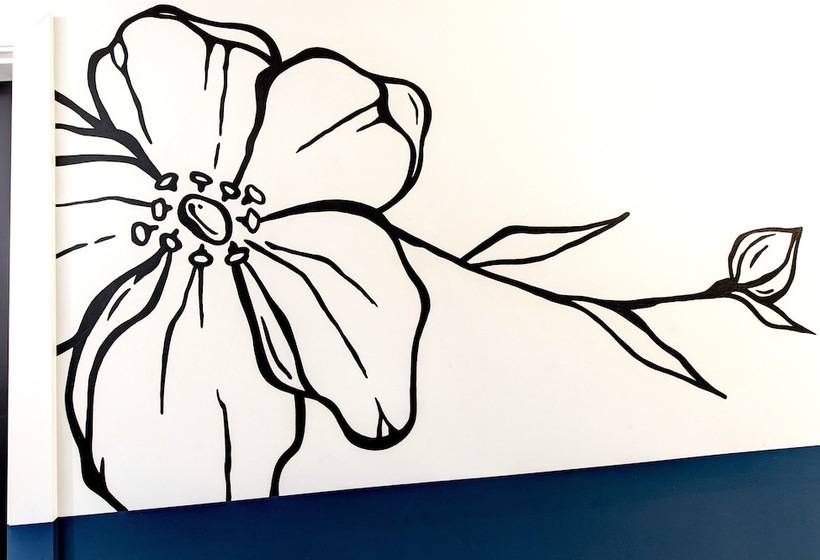 Elwood Hotel & Suites