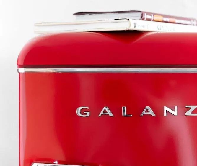 Elwood Hotel & Suites