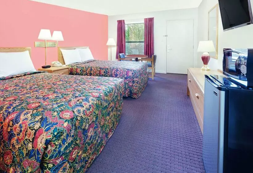 Отель Knights Inn Muskogee