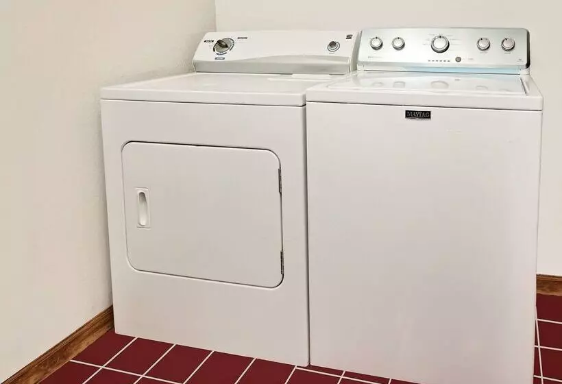 Отель Knights Inn Muskogee