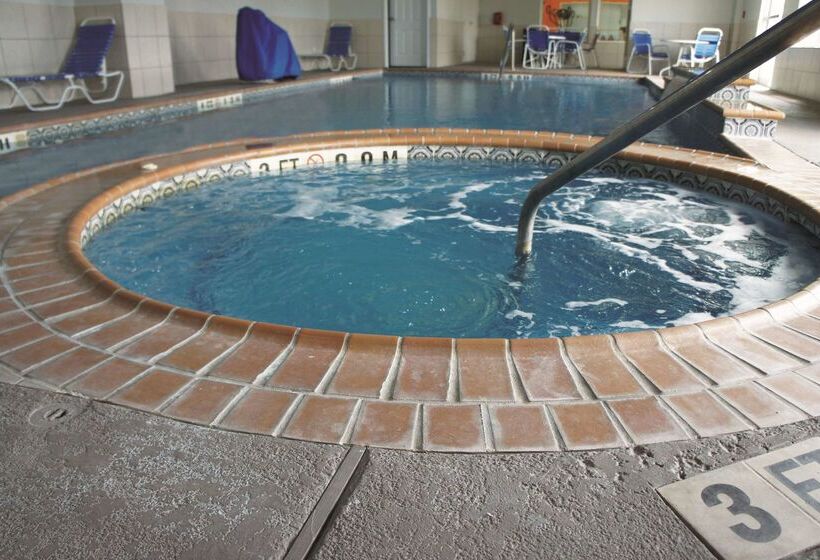 فندق La Quinta By Wyndham Orange