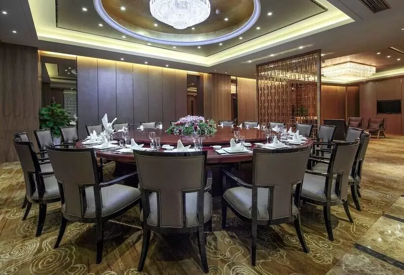 Отель Pullman Anshan Time Square