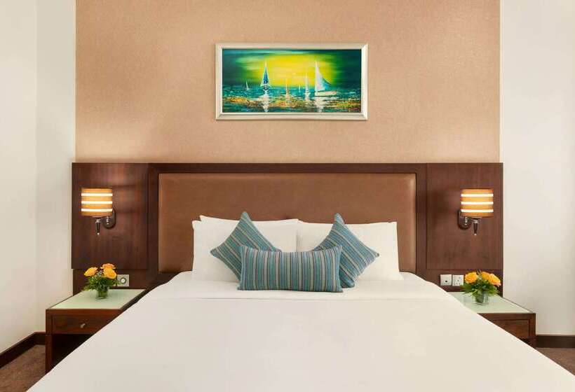 هتل Ramada By Wyndham Dubai Deira