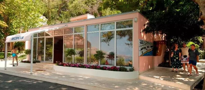 Hotel Tourist Settlement Brzet