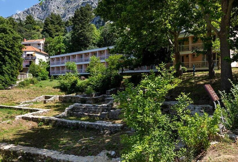 Hotell Tourist Settlement Brzet