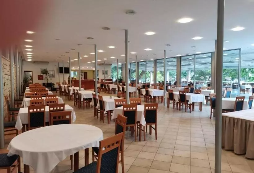 Hotel Tourist Settlement Brzet