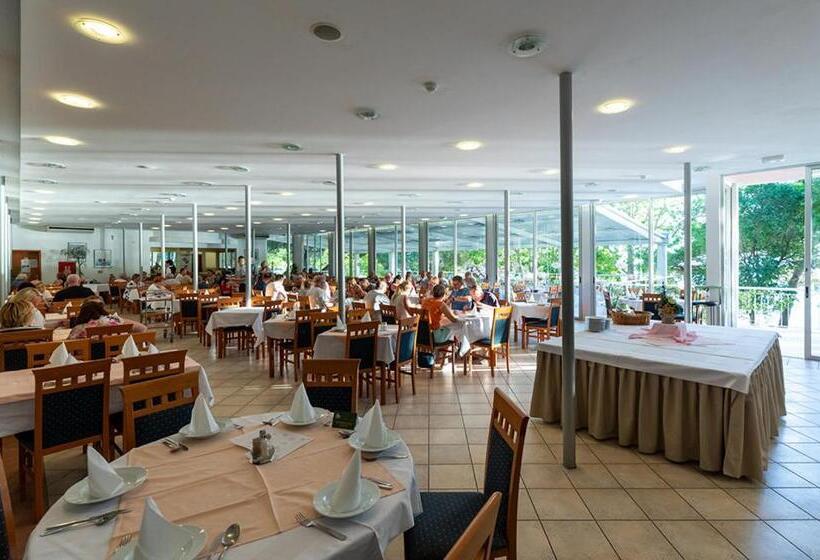 Hotell Tourist Settlement Brzet