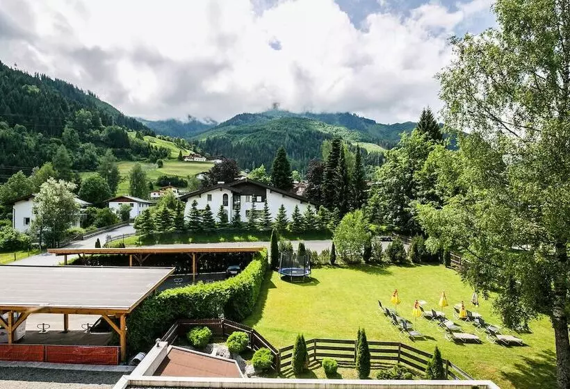 Vötter S Hotel In Kaprun Am Kitzsteinhorn Skibus Direkt
