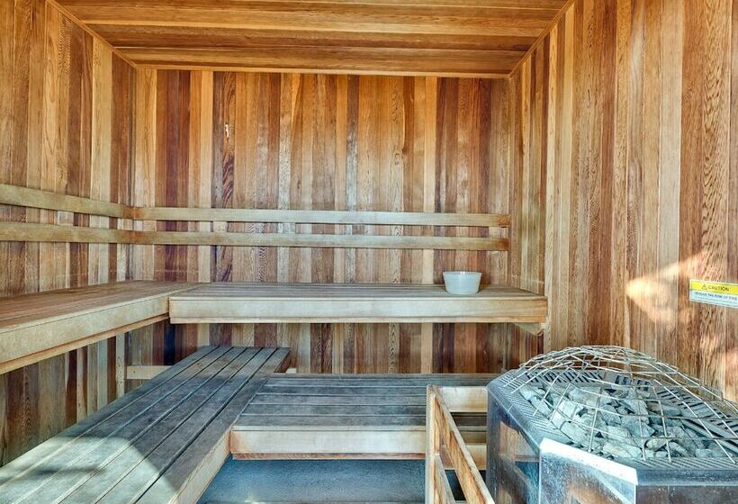 Lighthouse By Wyndham Vacation Rentals