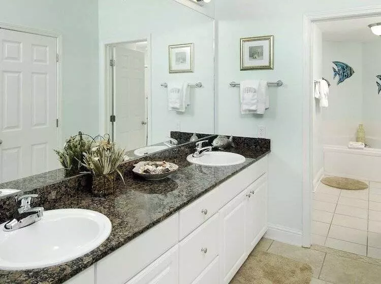 Lighthouse By Wyndham Vacation Rentals