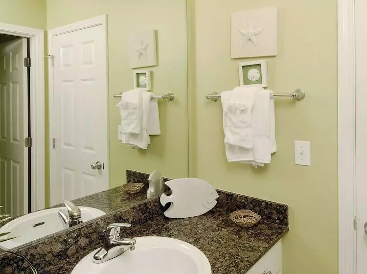 Lighthouse By Wyndham Vacation Rentals