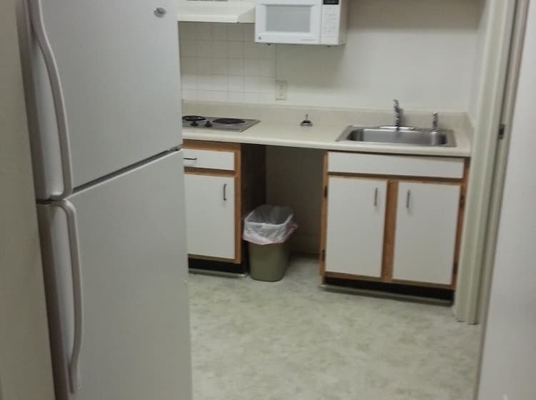 Affordable Suites Shelby