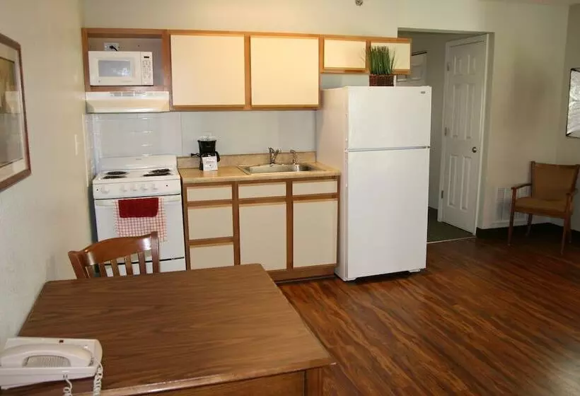 Affordable Suites Shelby