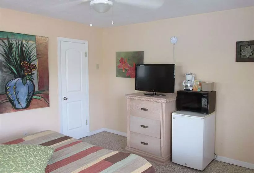 Amber Tides Motel
