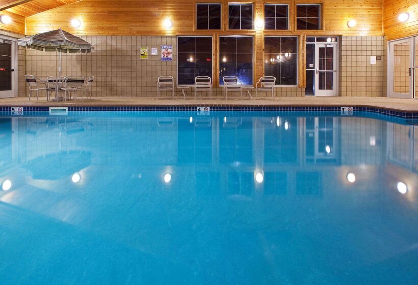 ホテル Americinn By Wyndham Anamosa