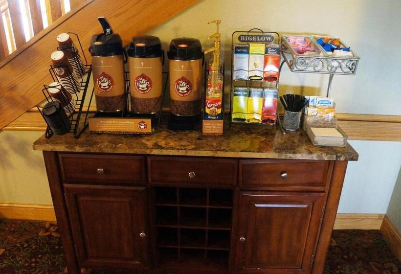 ホテル Americinn By Wyndham Anamosa