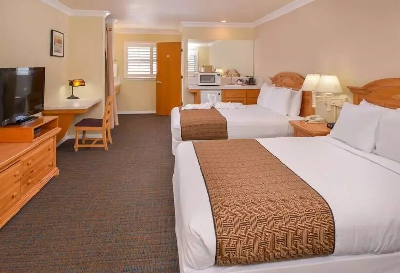 ホテル Cayucos Beach Inn