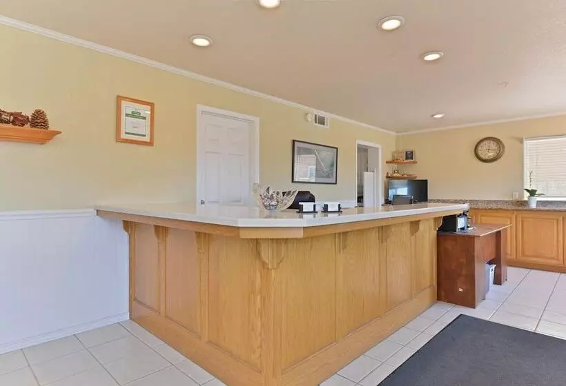 ホテル Cayucos Beach Inn