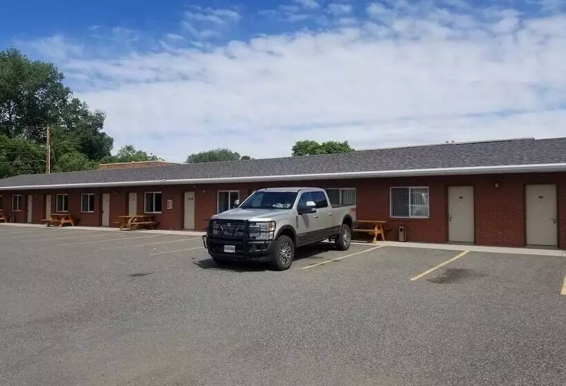 ホテル Cody Legacy Inn & Suites