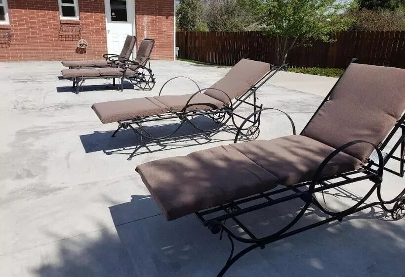 ホテル Cody Legacy Inn & Suites