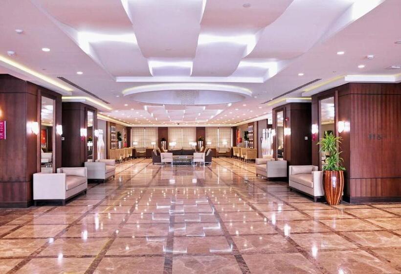 هتل Crowne Plaza Madinah, An Ihg