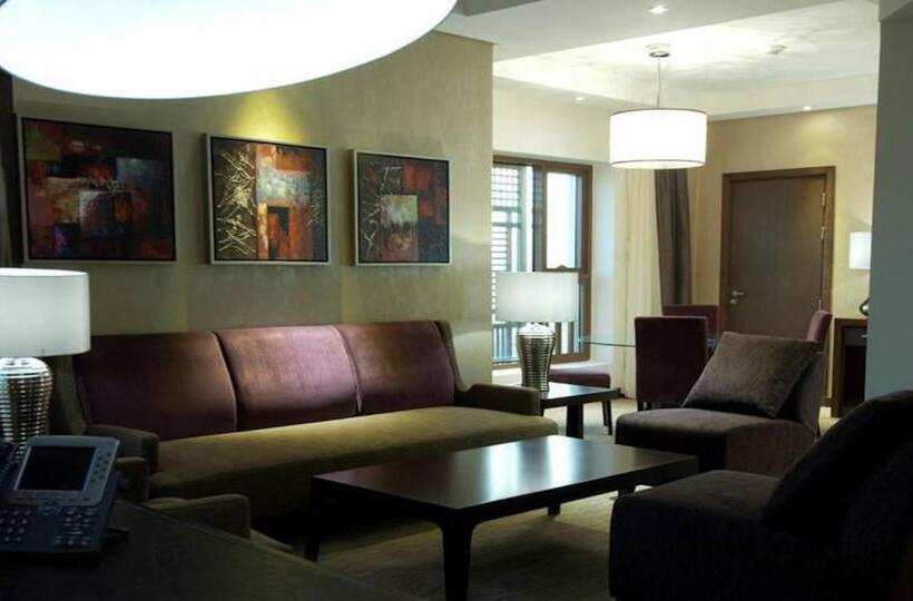 هتل Crowne Plaza Madinah, An Ihg