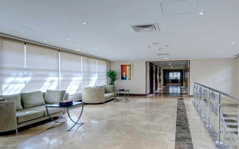 هتل Crowne Plaza Madinah, An Ihg