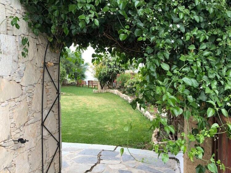 בית מלון כפרי Demetriou Paradisos Hills